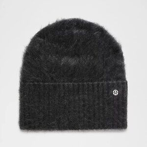 NWT Lululemon Fuzzy Cashmere Beanie Brand New, with tags black 100% CASHMERE